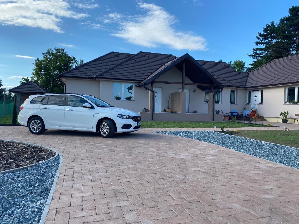 Dioliget Cottage Sarvar Exterior photo